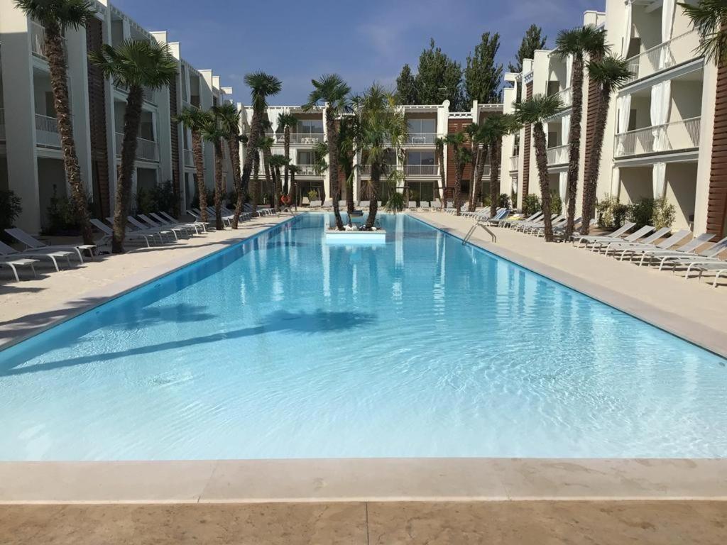 Residence Wave Plus Τζεσόλο Λίντο Εξωτερικό φωτογραφία